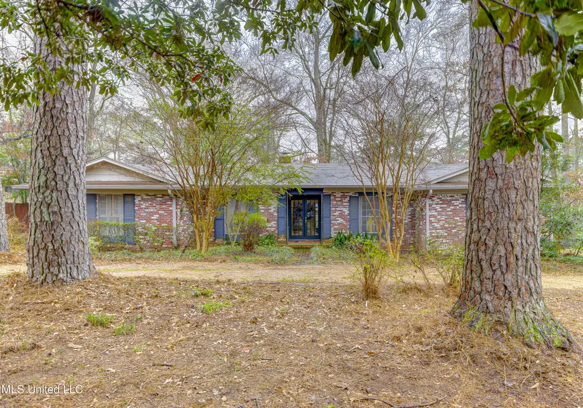 1735 Hillview Drive, Jackson, MS 39211 - Image #1