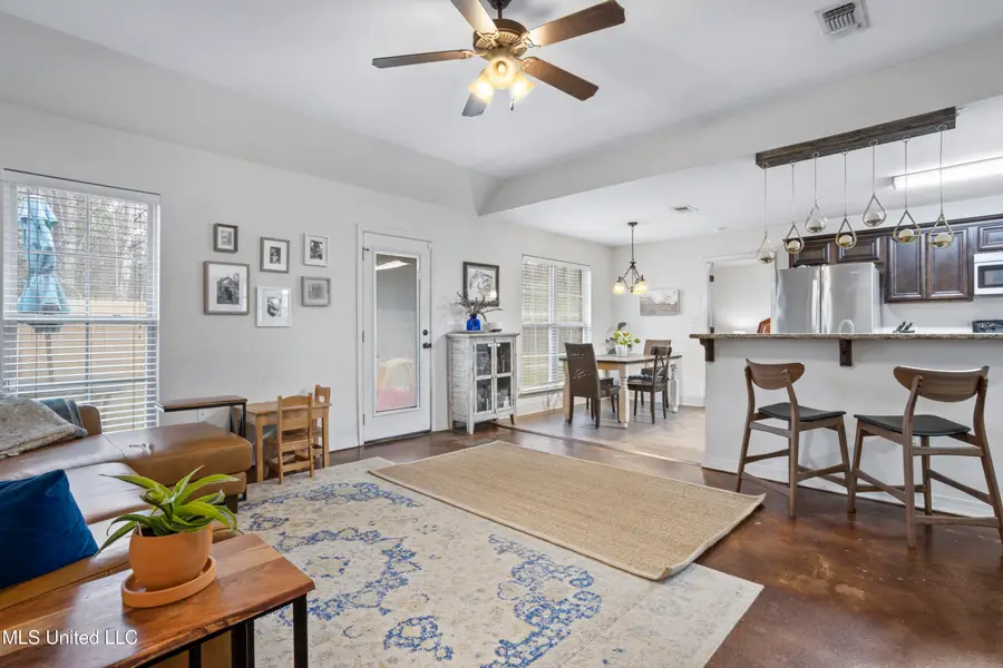 2113 Rhonda Avenue, Ocean Springs, MS 39564 - Image #2