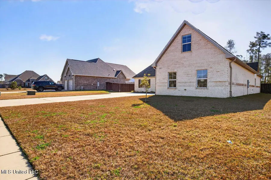 5827 Sylvester Street, Ocean Springs, MS 39564 - Image #2