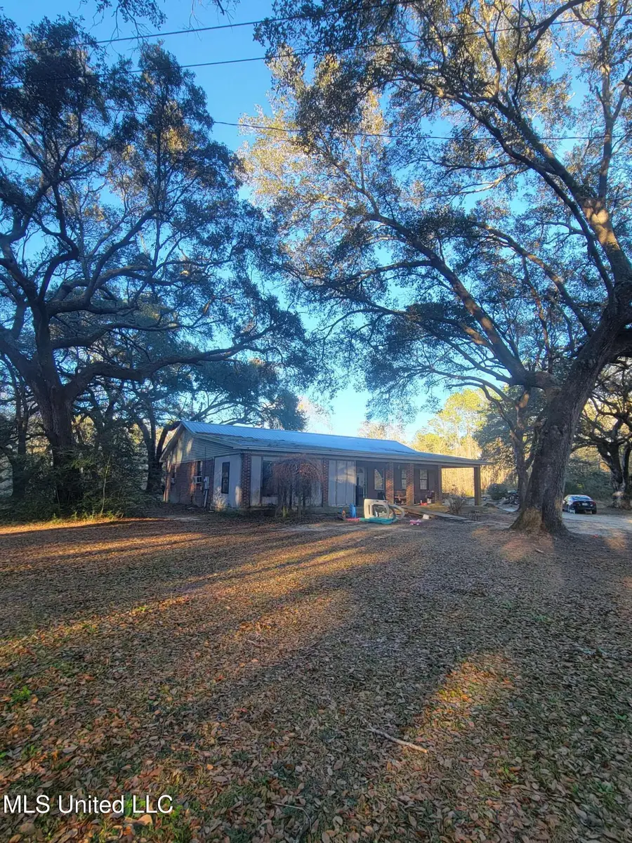 11709 Chatsworth Road, Moss Point, MS 39562 - Image #2
