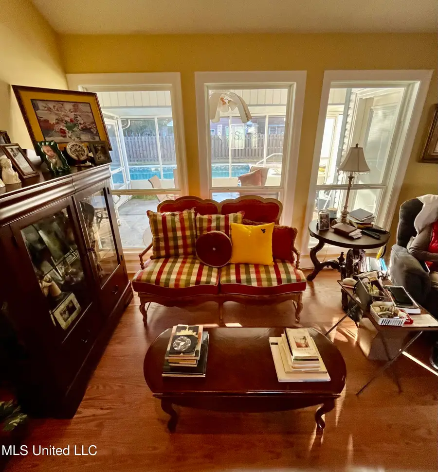 1301 Roswell Street, Pascagoula, MS 39581 - Image #2