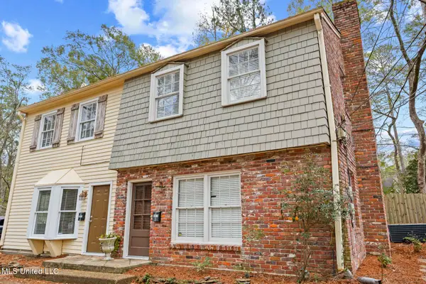 1811 Meadowbrook Road, Jackson, MS 39211