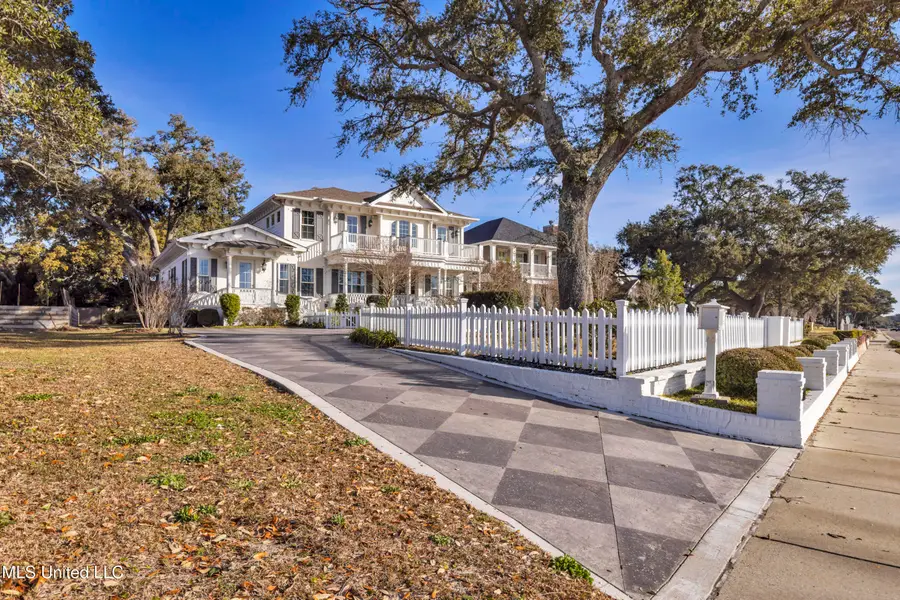 1118 E Beach Boulevard, Gulfport, MS 39501 - Image #2