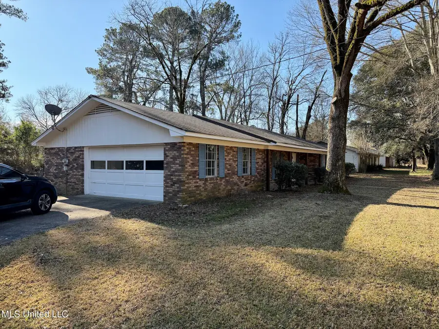 5828 Clubview Drive, Jackson, MS 39211 - Image #2