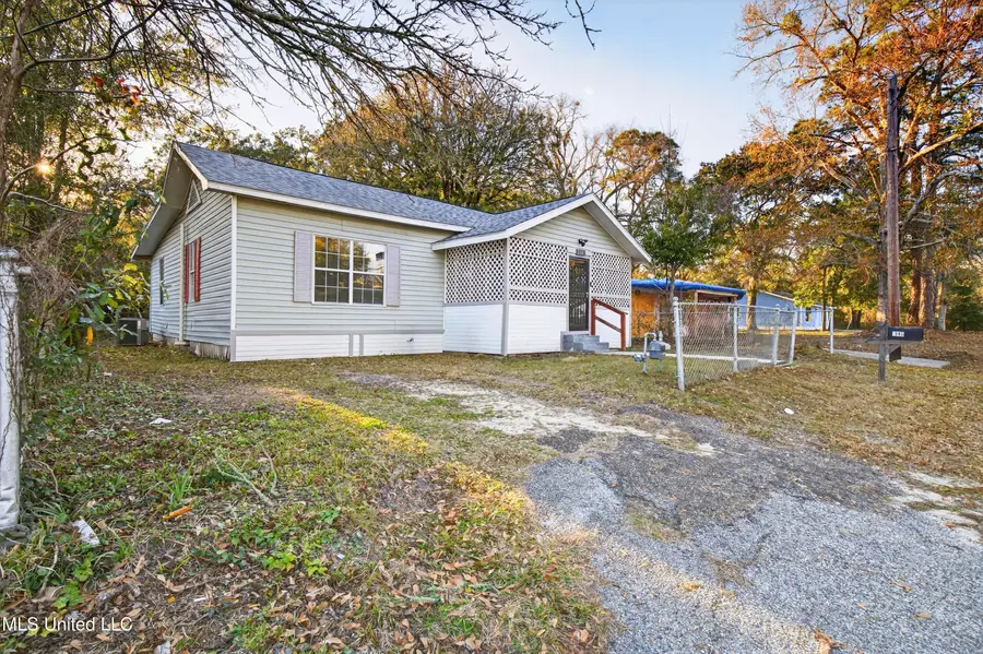 1505 R Dixie Avenue, Gulfport, MS 39501 - Image #3