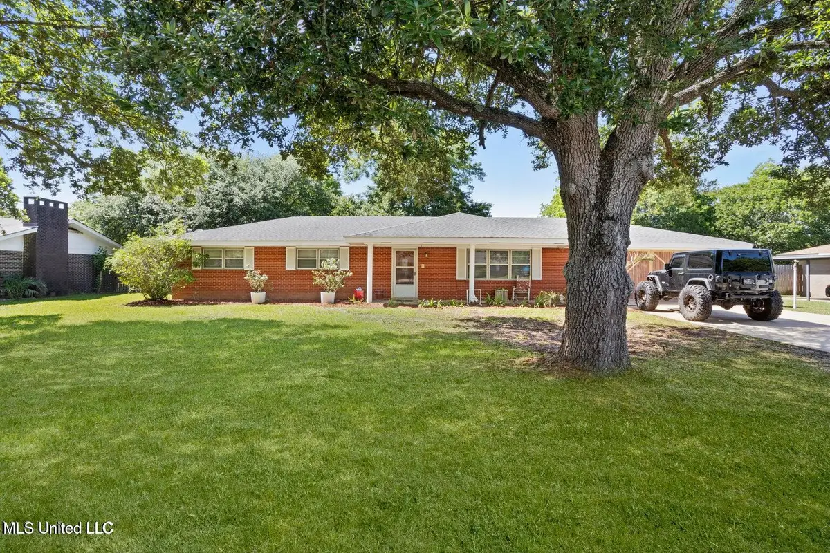 2208 Popp's Ferry Road, Biloxi, MS 39532 - Image #1