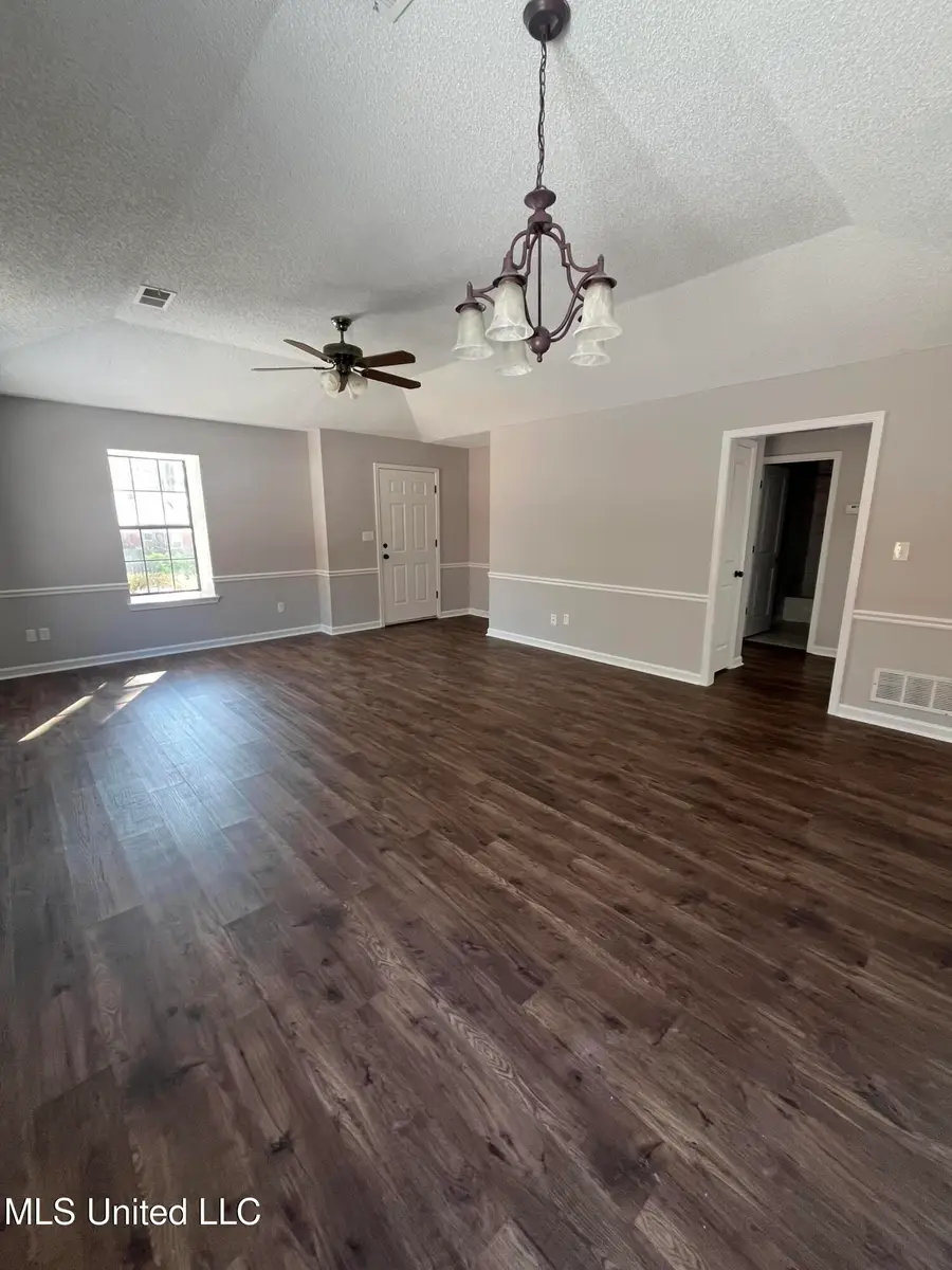 214 Circle Gate Drive, Senatobia, MS 38668 - #3
