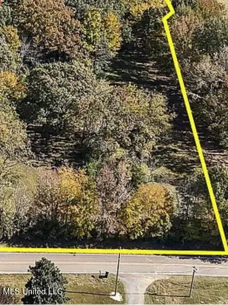 Douglas Rd, Hernando, MS 38632