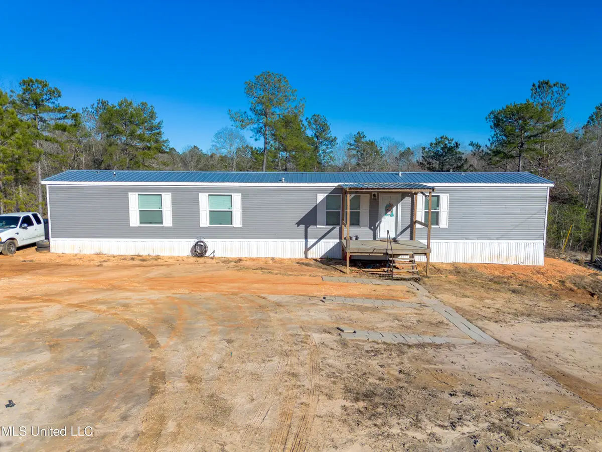 181 County Rd 30a, Mount Olive, MS 39119 - #1