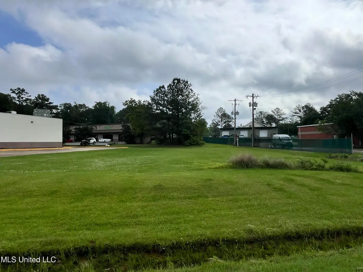 Cross Park Drive, Pearl, MS 39208 - Image #1