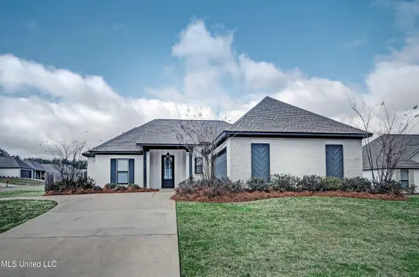 141 Woodburn Way, Pearl, MS 39208