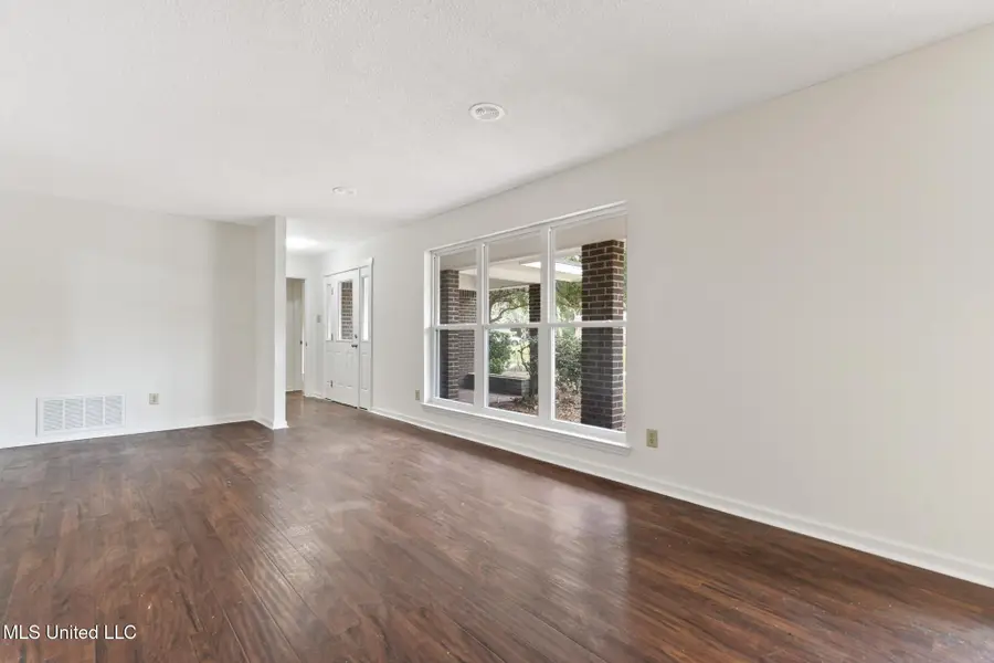 6104 Gruich Circle, Ocean Springs, MS 39564 - #3