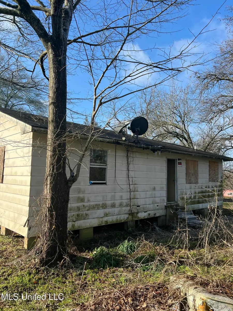 2127 Military Avenue, Vicksburg, MS 39180 - Image #3