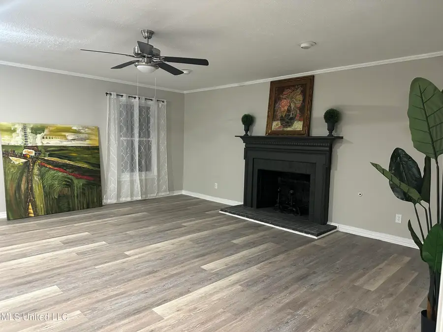 191 Ted Circle, Richland, MS 39218 - #3