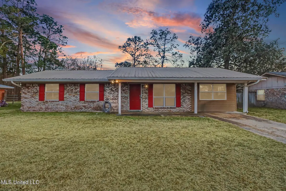 211 Palmyra Street, Long Beach, MS 39560 - #1
