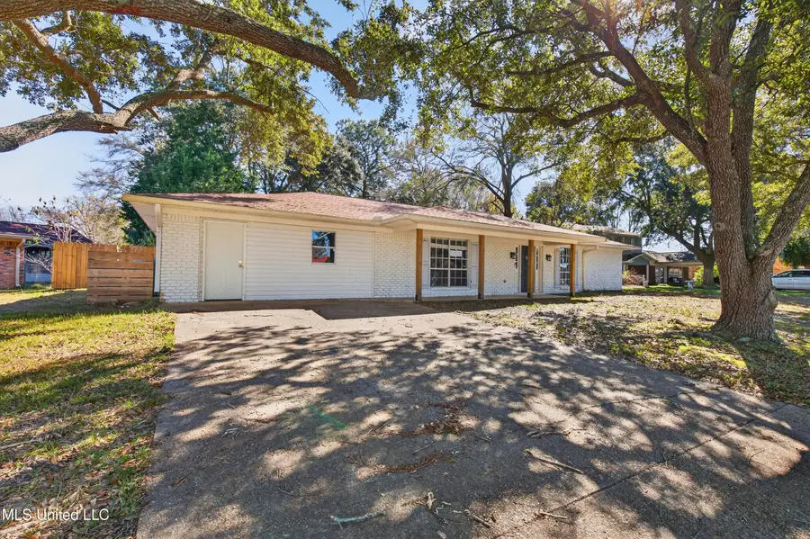 3306 Nottingham Road, Ocean Springs, MS 39564 - #3