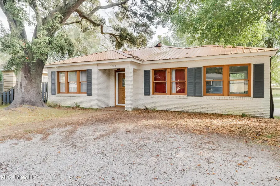 2704 Pine Avenue, Gulfport, MS 39501 - #2