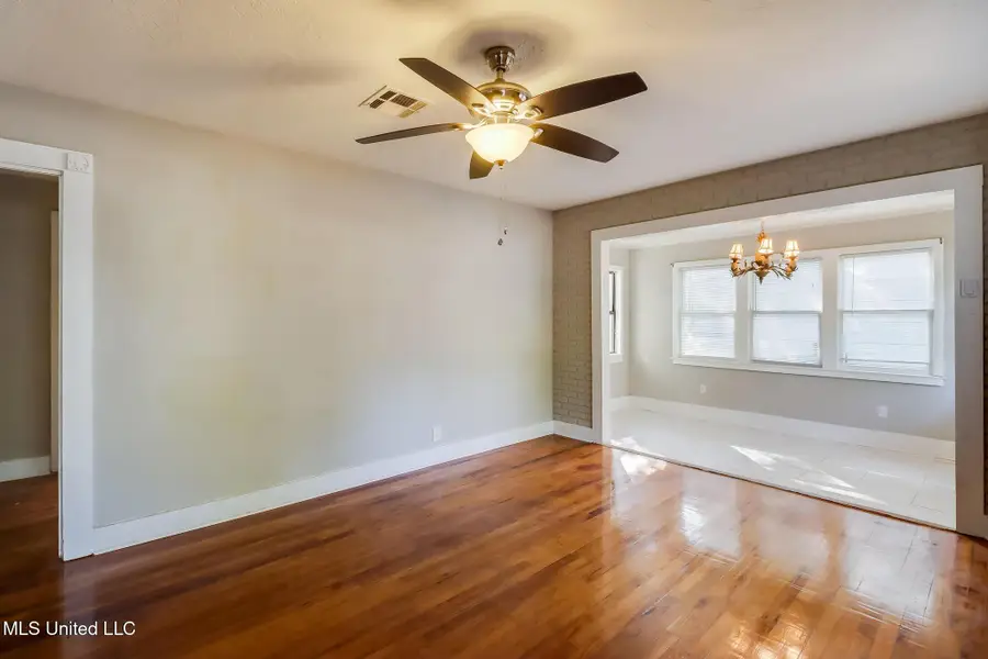 2704 Pine Avenue, Gulfport, MS 39501 - #3