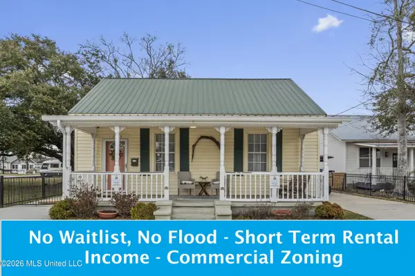 1705 Government Street, Ocean Springs, MS 39564