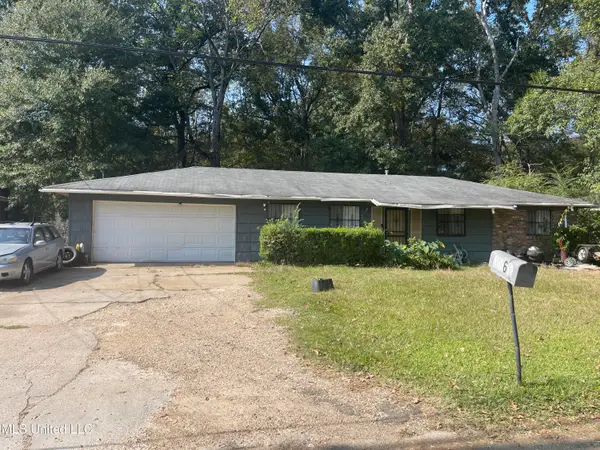 3361 Oakview Drive, Jackson, MS 39212