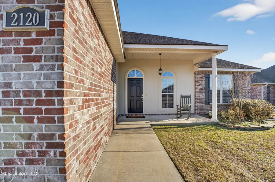 2120 Eva Avenue, Ocean Springs, MS 39564 - #2