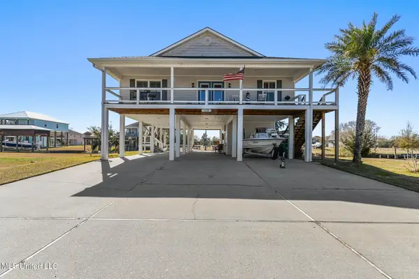 109 Janelle Drive, Bay Saint Louis, MS 39520