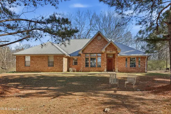 3945 Country Club Drive, Jackson, MS 39213