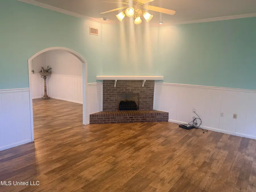 327 Maple Street, Walnut Grove, MS 39189 - #3