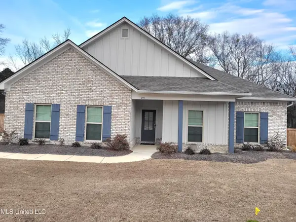 239 Copper Creek Drive, Clinton, MS 39056