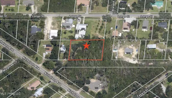 706 Nicholson Avenue, Waveland, MS 39576