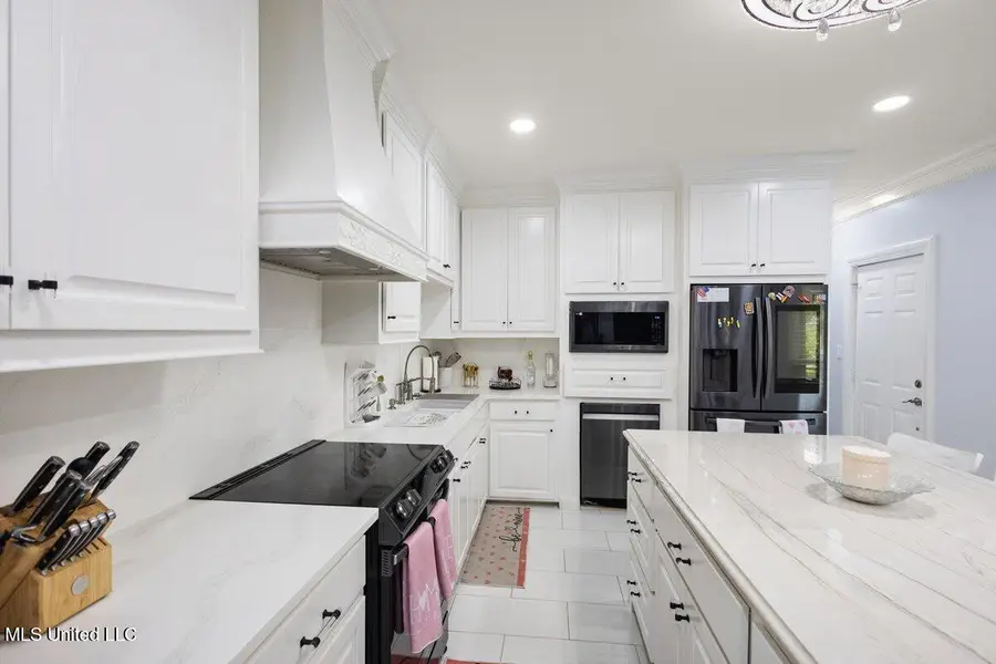 348 Lakeview Road, Ridgeland, MS 39157 - Image #3