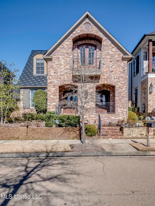 602 Northlake Avenue, Ridgeland, MS 39157