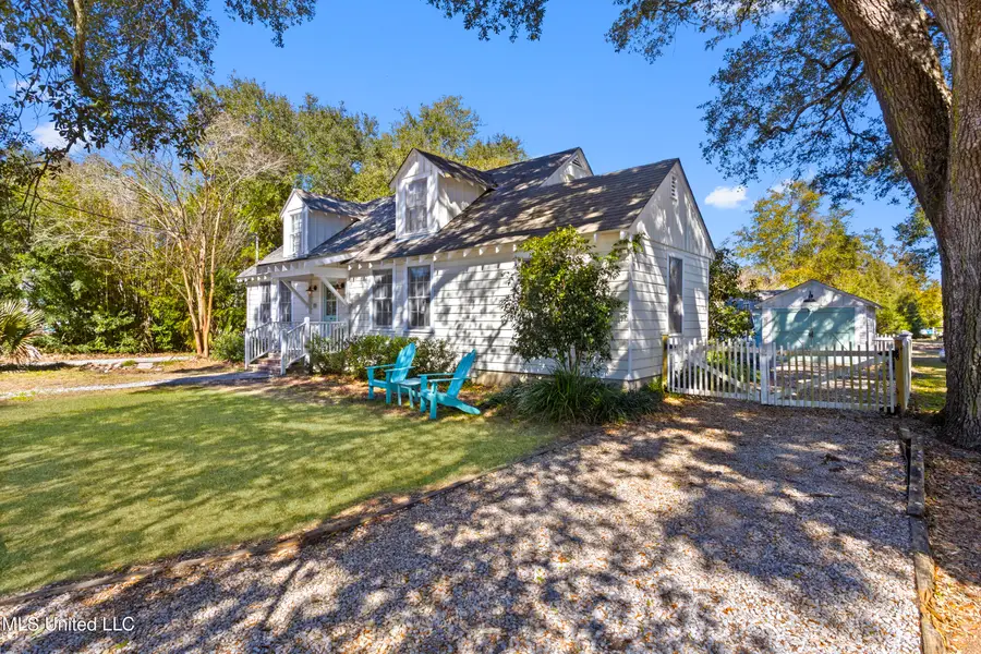 111 Bay View Court, Bay Saint Louis, MS 39520 - #2