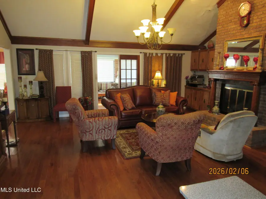 1903 Swayze Street, Yazoo City, MS 39194 - #2