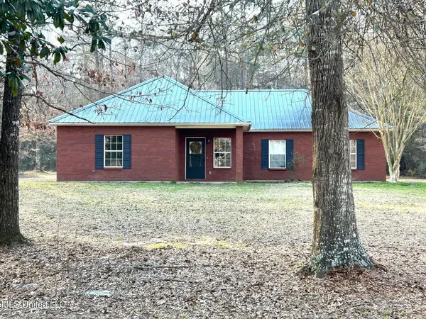 1025 Clover Lane, McComb, MS 39648