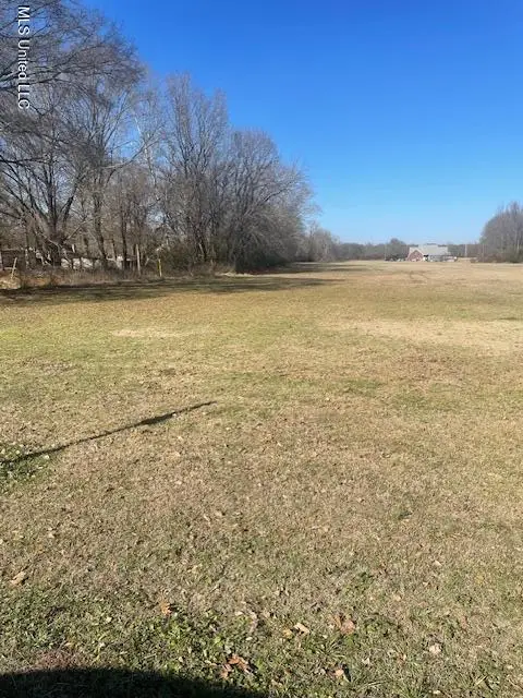 Lot 14 Sunnybrook Drive, Senatobia, MS 38668