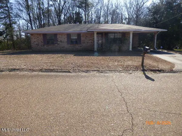 95 W Wilderness Road, Natchez, MS 39120