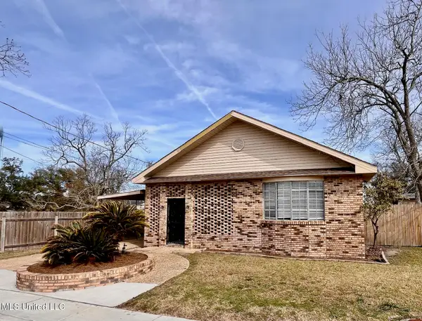 172 Claiborne Street, Biloxi, MS 39530