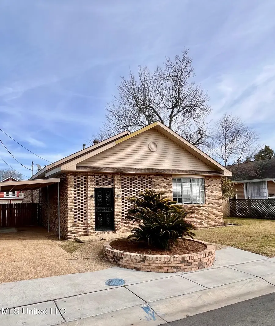 172 Claiborne Street, Biloxi, MS 39530 - #2