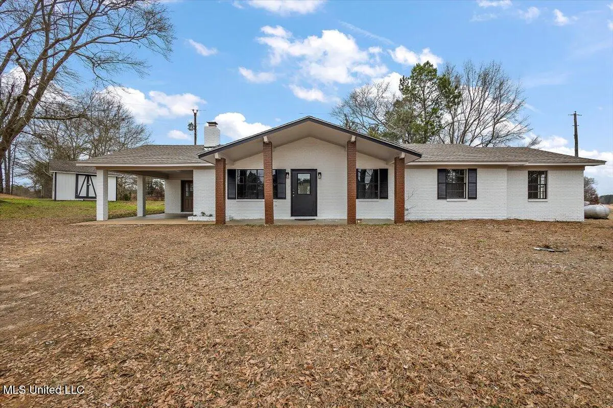 1233 Ms 25, Carthage, MS 39051 - #1