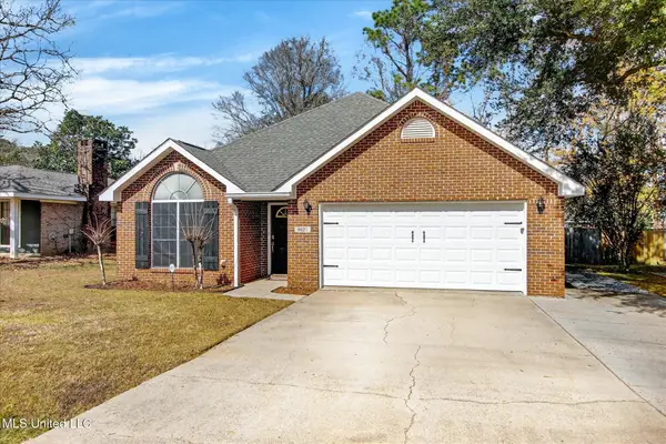 9827 Ana Hulu Street, Diamondhead, MS 39525
