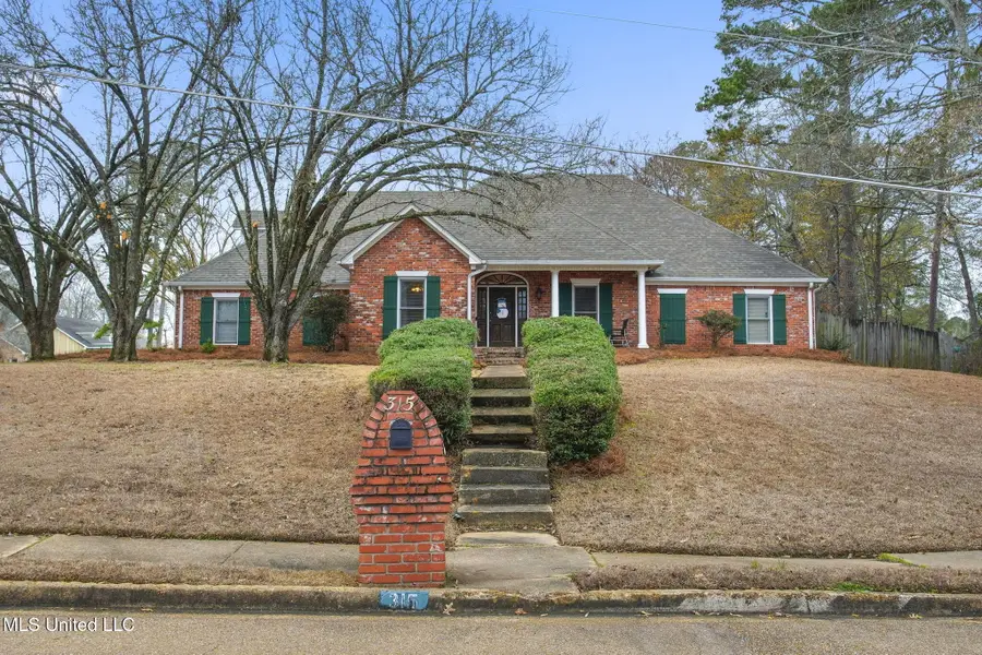 315 Woodlands Drive, Brandon, MS 39047 - #2