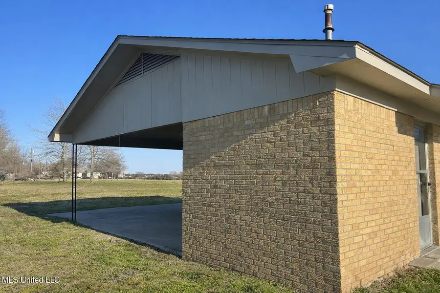 404 Mitchell Street, Itta Bena, MS 38941 - #2