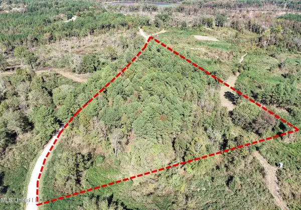 645 County Road 239, Oakland, MS 38948