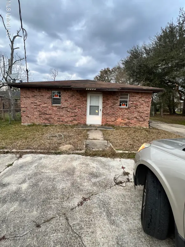 15070 Monroe Street, Gulfport, MS 39501