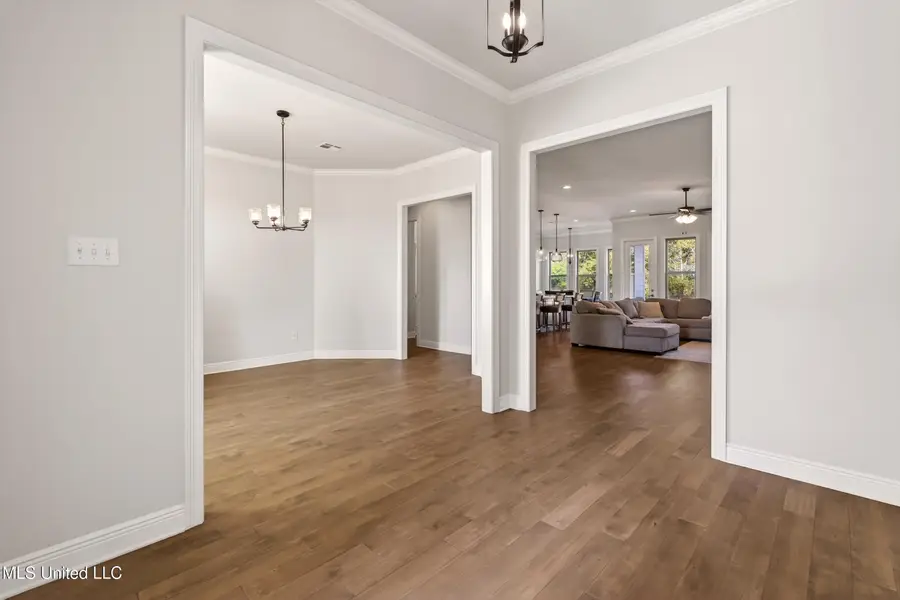 105 Jefferson Davis Parkway, Picayune, MS 39466 - #2