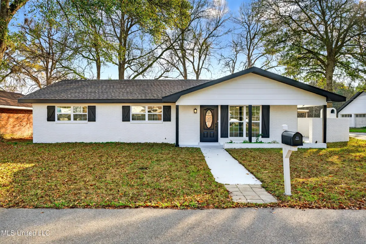 617 Mills Street, Picayune, MS 39466 - #1