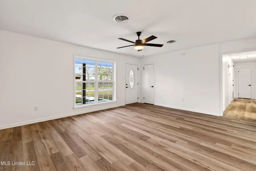 617 Mills Street, Picayune, MS 39466 - #3