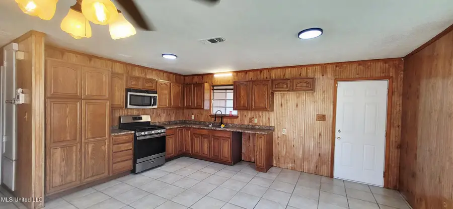17184 Fenton Dedeaux Road, Kiln, MS 39556 - #2