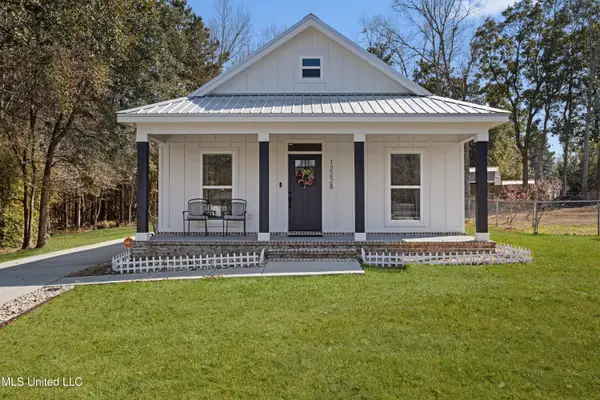 12228 Fishermans Trail, Gulfport, MS 39503